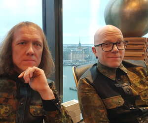 Autokauppias ja viisas sydäminen?!? The Voice of Finland kaksikko Toni Wirtanen ja Sipe Santapukki